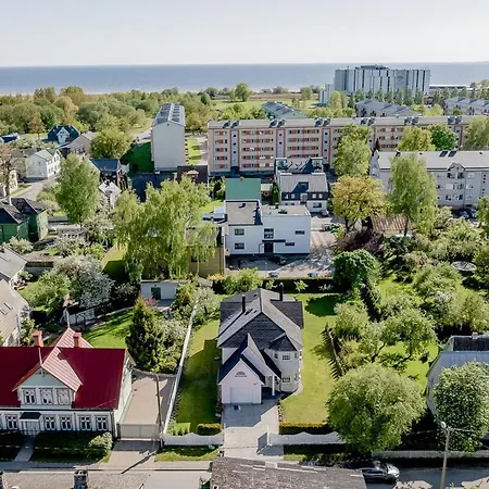 Villa Luxury In Paernu, Walking Distance From The And Centre