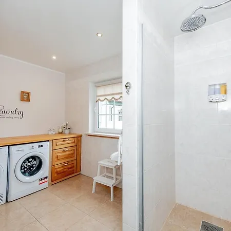 Luxury In Paernu, Walking Distance From The And Centre 派尔努