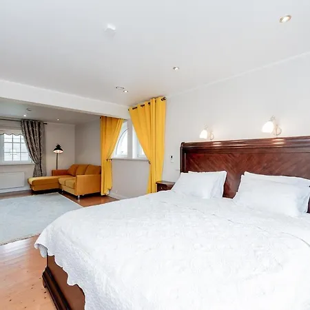 Luxury In Paernu, Walking Distance From The And Centre Villa