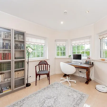 Luxury In Paernu, Walking Distance From The And Centre Pärnu