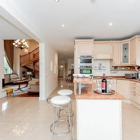 Luxury In Paernu, Walking Distance From The And Centre * Parnu