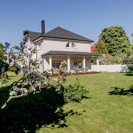 Luxury In Paernu, Walking Distance From The And Centre 派尔努
