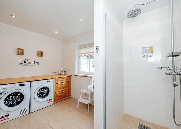 Luxury In Paernu, Walking Distance From The And Centre بارنو