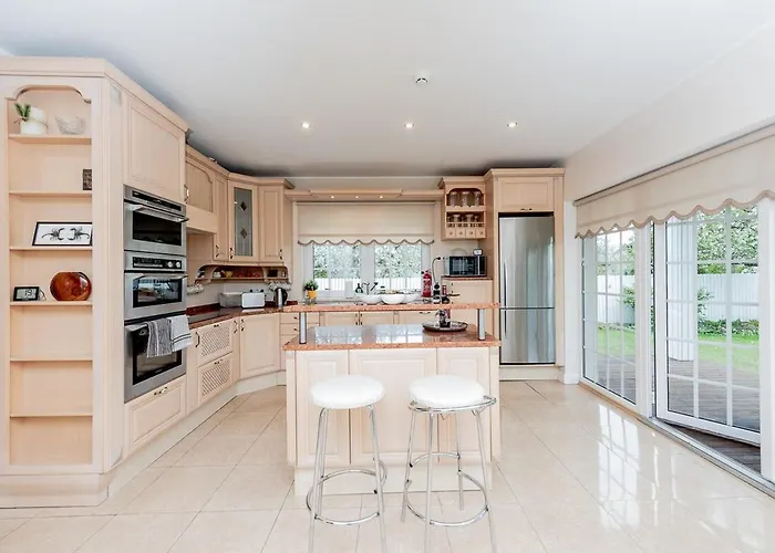 فيلة Luxury In Paernu, Walking Distance From The And Centre *