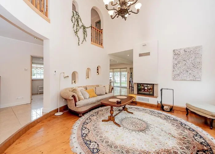 Luxury In Paernu, Walking Distance From The And Centre فيلة بارنو